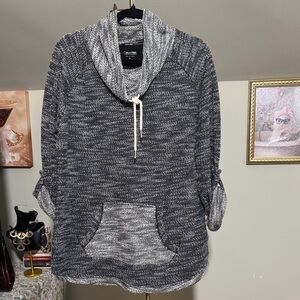 EUC Calvin Klein Black and White Cowl Neck Sweater/Top Cotton Blend So Soft